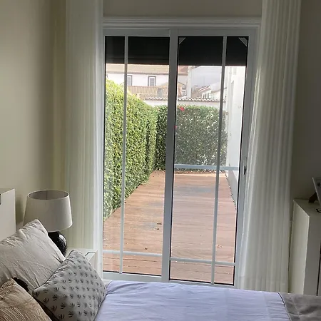 בית אירוח Modern *