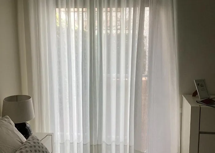 Modern בית אירוח *